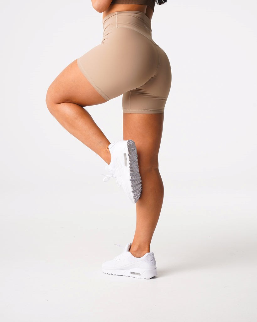 Kjøp NVGTN Shorts Online - Signature 2.0 Shorts Dame Latte