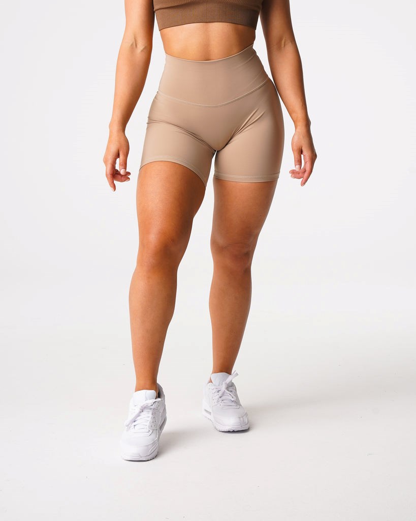 Kjøp NVGTN Shorts Online - Signature 2.0 Shorts Dame Latte