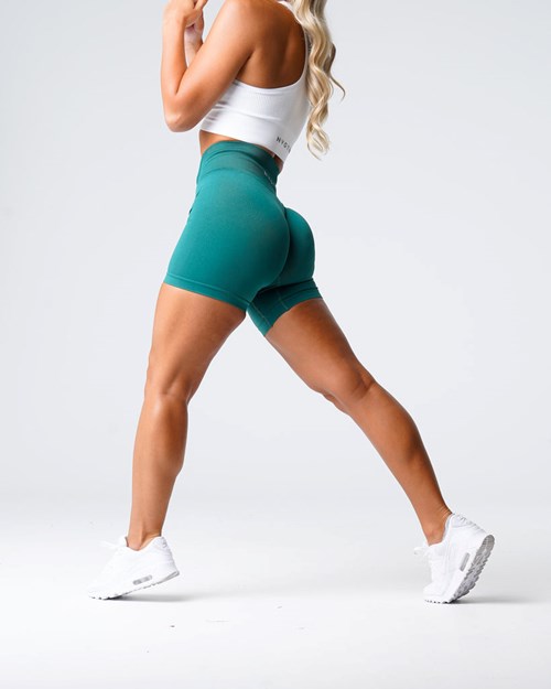 NVGTN Solid Seamless Shorts Emerald | NYUKME-745