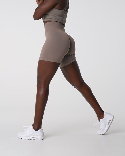 NVGTN Solid Seamless Shorts Taupe | EIAJRX-406